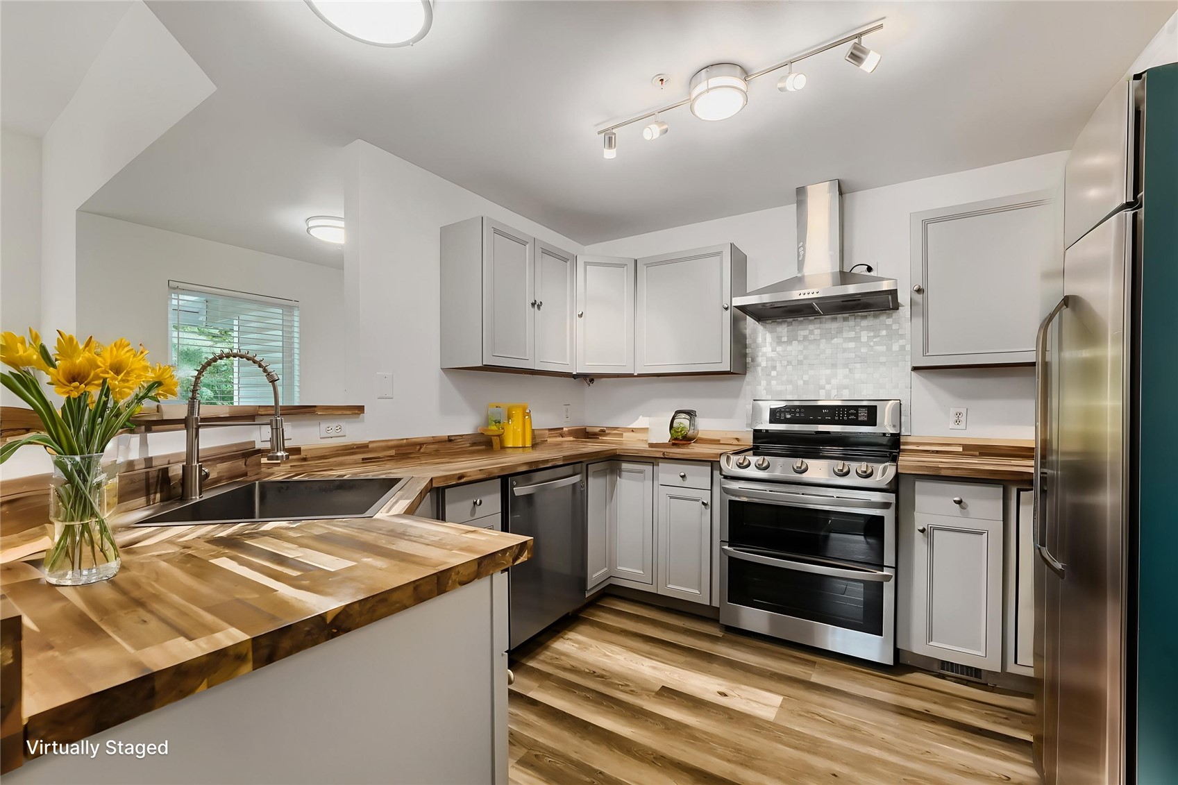 22122 41st Avenue S #304, Kent, WA 98032