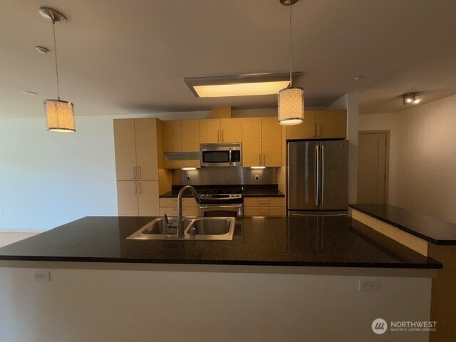 1530 NW Market Street #605, Seattle, WA 98107