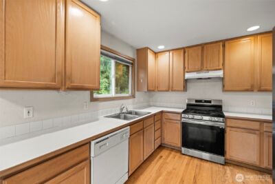2620 NE 136th Street , Seattle, WA 98125-3461 - Photo 13