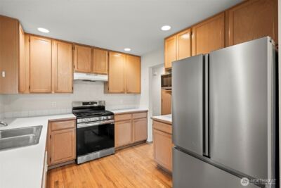 2620 NE 136th Street , Seattle, WA 98125-3461 - Photo 14