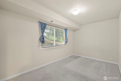 2620 NE 136th Street , Seattle, WA 98125-3461 - Photo 33