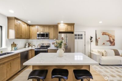 526 N 100th Street , Seattle, WA 98133 - Photo 6