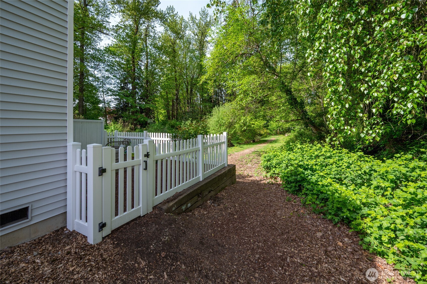 10263 NE 129th Lane , Kirkland, WA 98034-2882