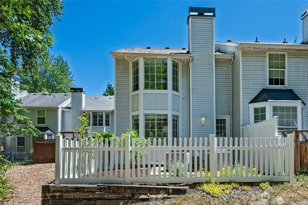 10263 NE 129th Lane , Kirkland, WA 98034-2882