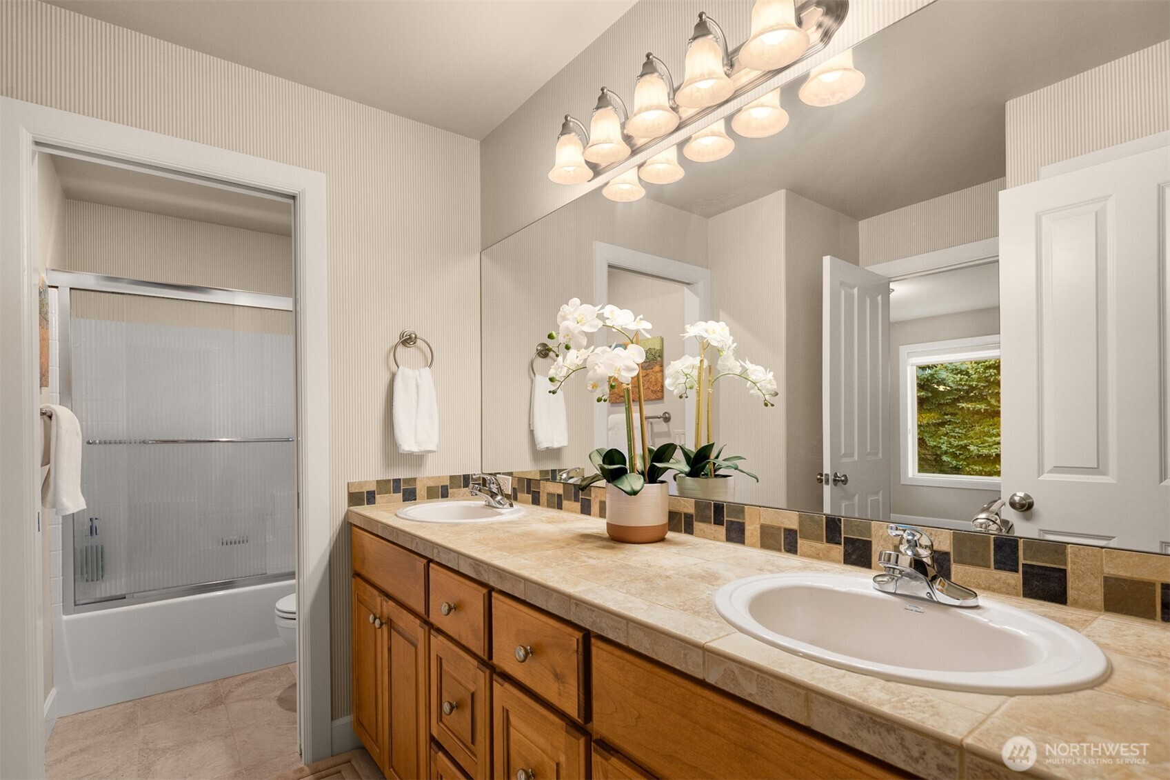 3021 278th Court SE, Sammamish, WA 98075