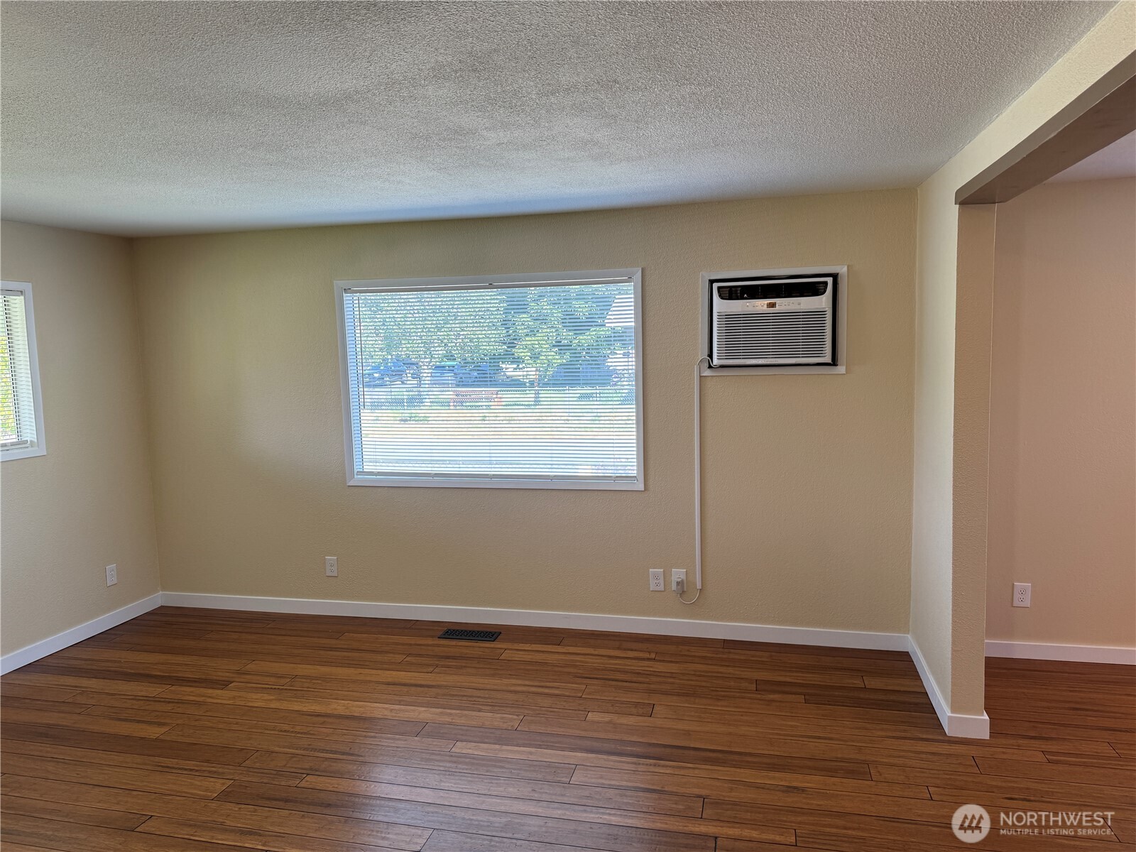 701 Queen Avenue , Yakima, WA 98902