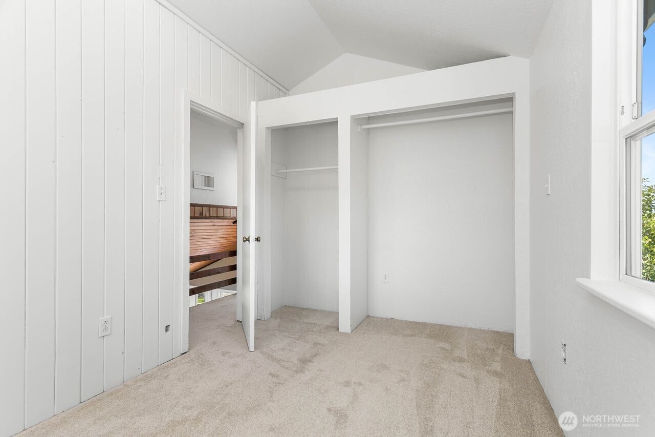 3671 Harnden Drive , Bellingham, WA 98226