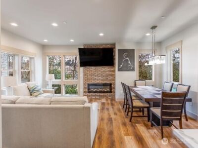 13716 30 Avenue NE #B, Seattle, WA 98125 - Photo 2