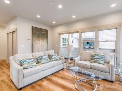 13716 30 Avenue NE #B, Seattle, WA 98125 - Photo 4