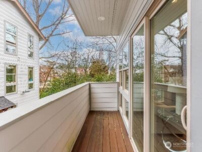 13716 30 Avenue NE #B, Seattle, WA 98125 - Photo 5