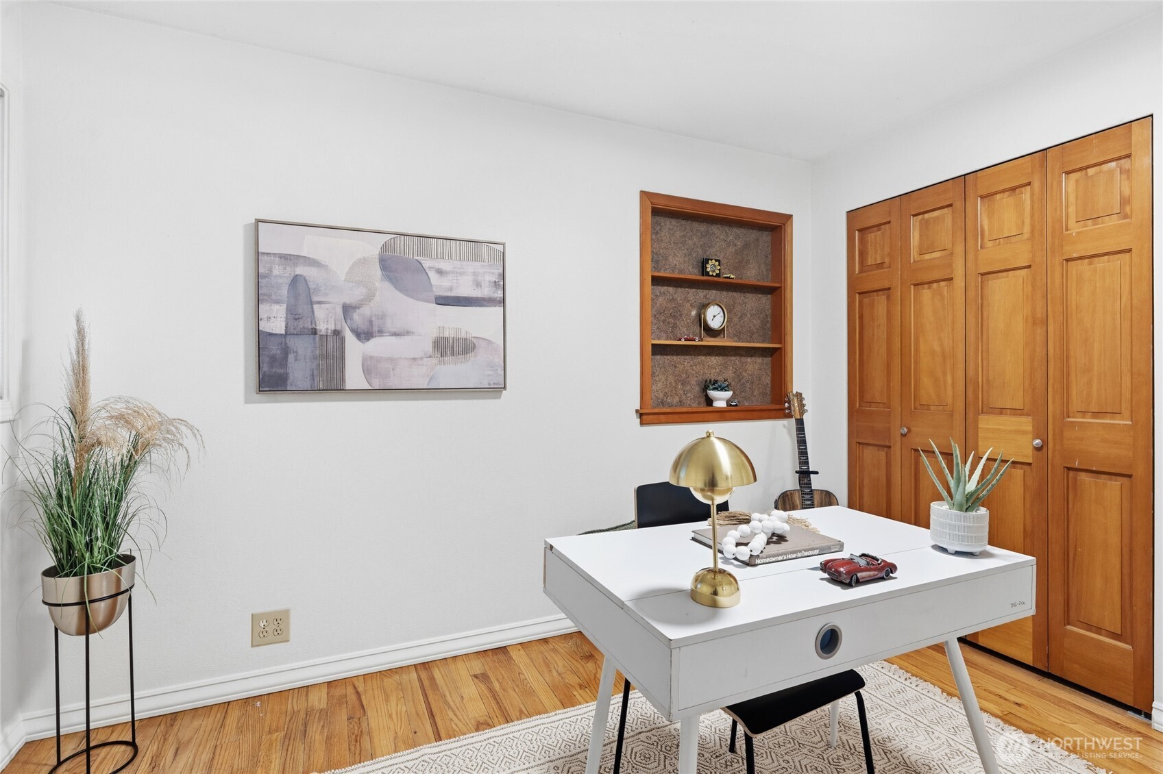 2300 NE 8th Place , Renton, WA 98056
