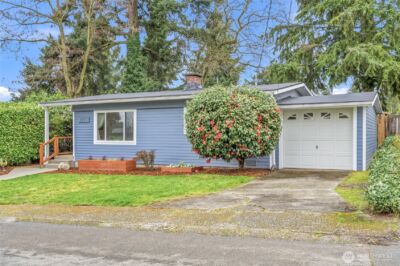2300 NE 8th Place , Renton, WA 98056 - Photo 2