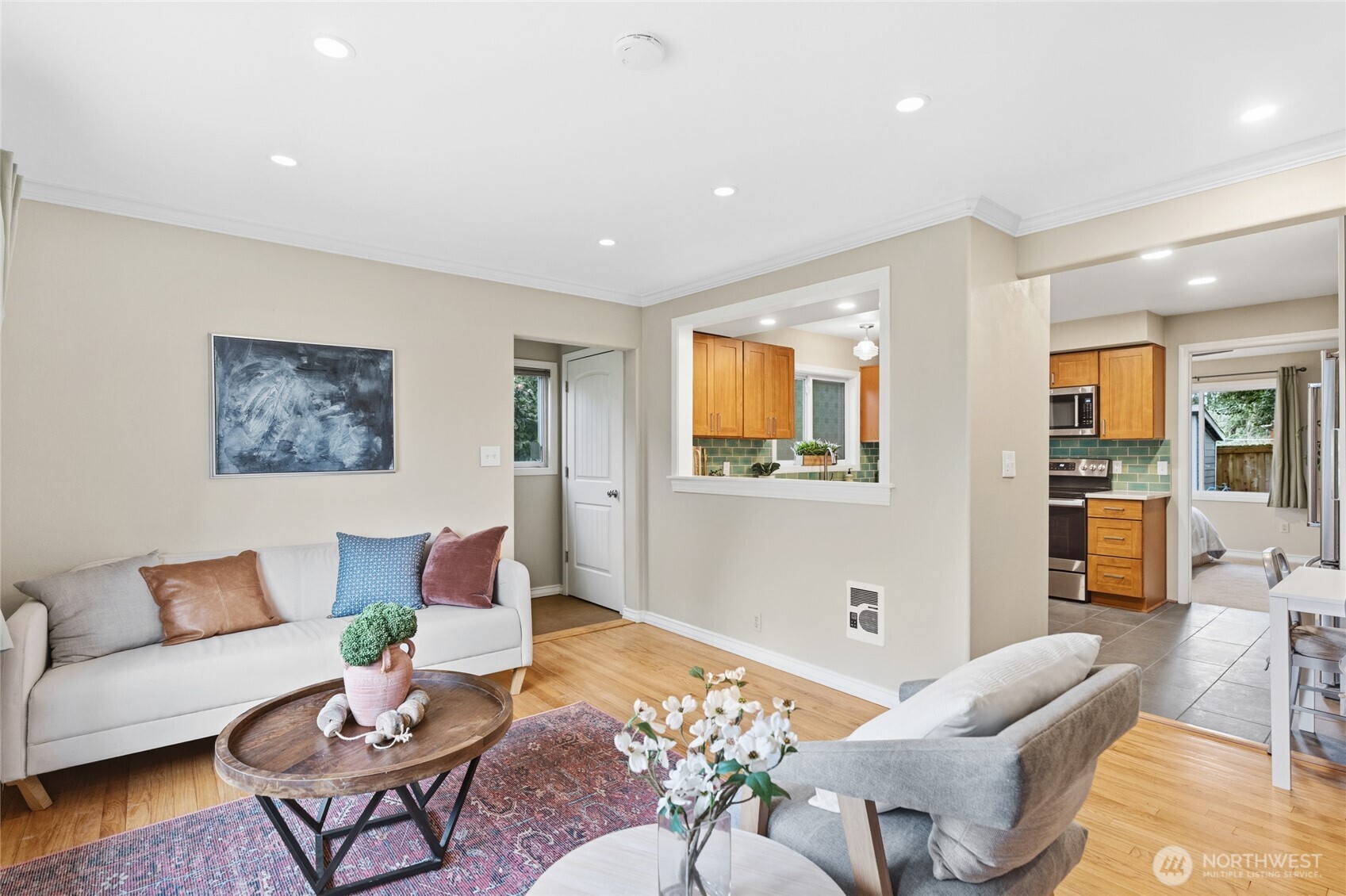 2300 NE 8th Place , Renton, WA 98056
