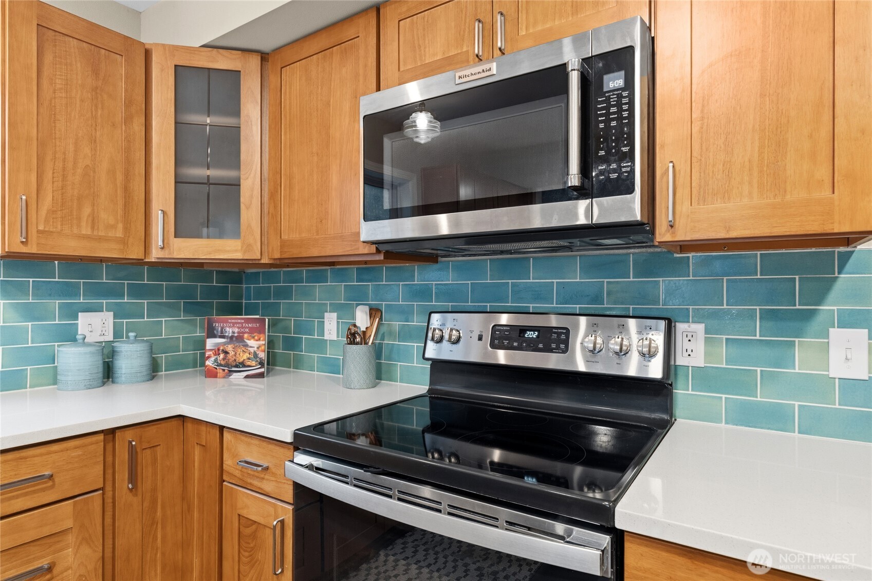 2300 NE 8th Place , Renton, WA 98056