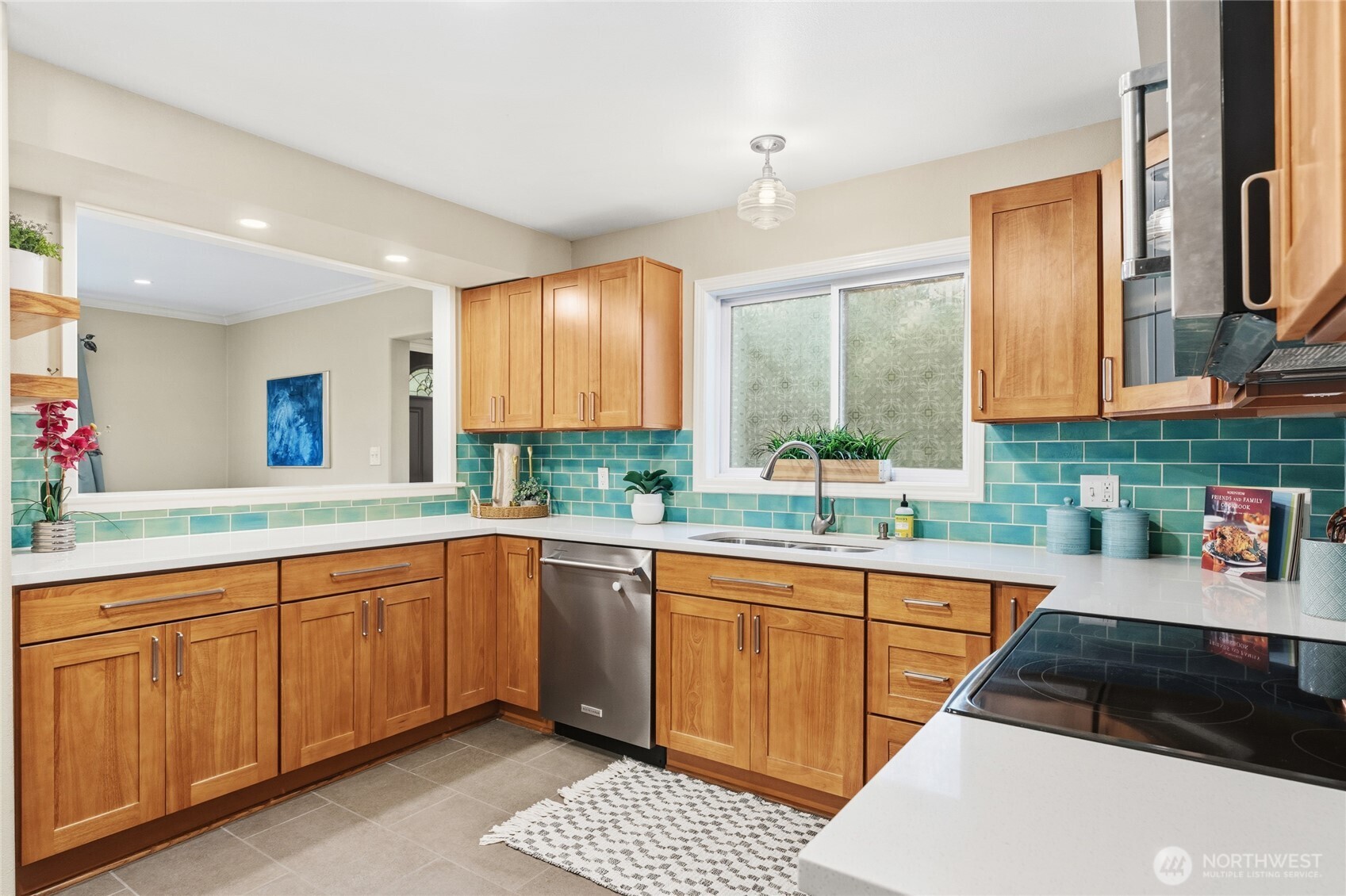 2300 NE 8th Place , Renton, WA 98056