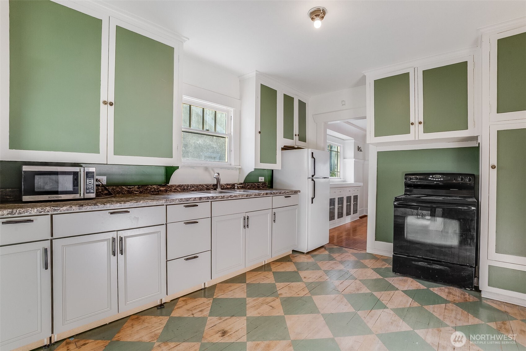 1218 S 4th Street , Tacoma, WA 98405