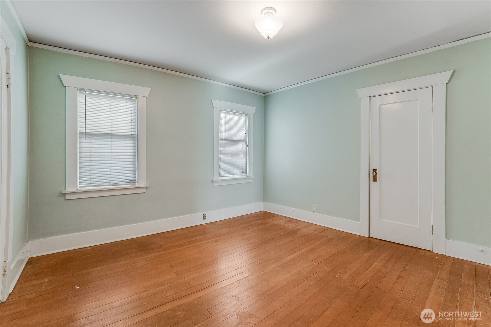 1218 S 4th Street , Tacoma, WA 98405
