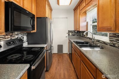 109 W 3rd Street , Cle Elum, WA 98922 - Photo 3
