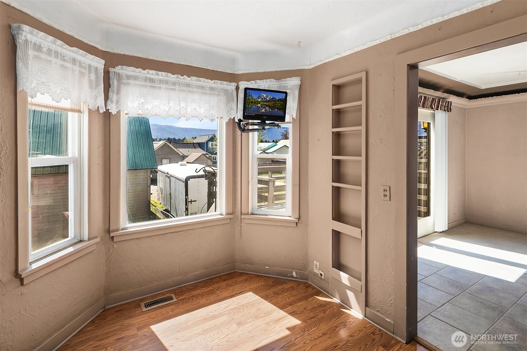 109 W 3rd Street , Cle Elum, WA 98922