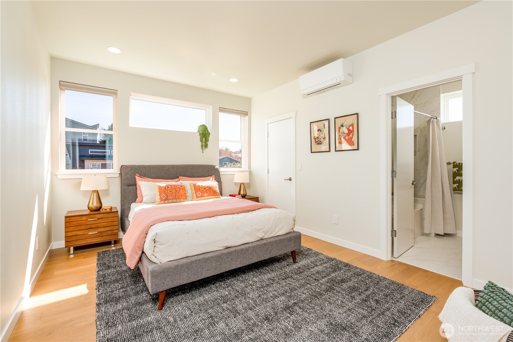 5114 15th Avenue S, Seattle, WA 98108