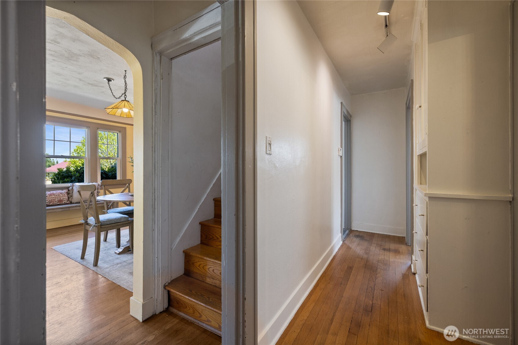 923 N Junett Street , Tacoma, WA 98406