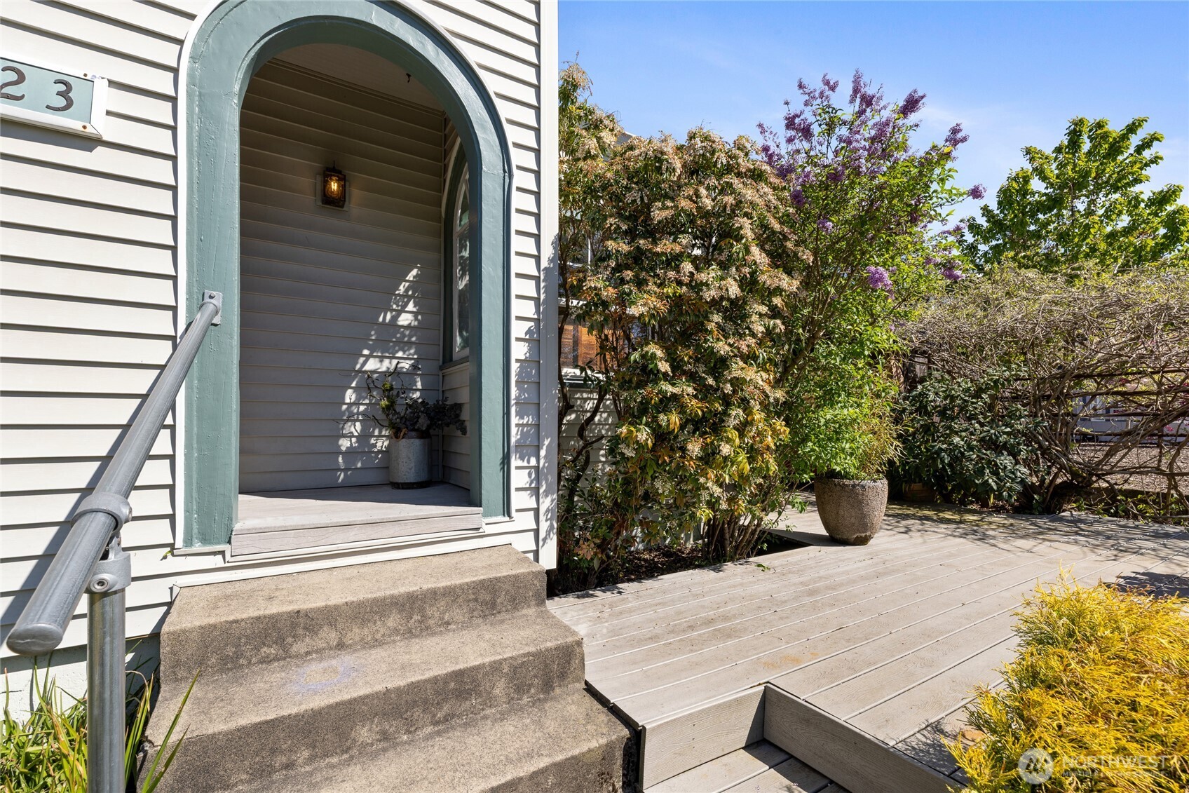 923 N Junett Street , Tacoma, WA 98406