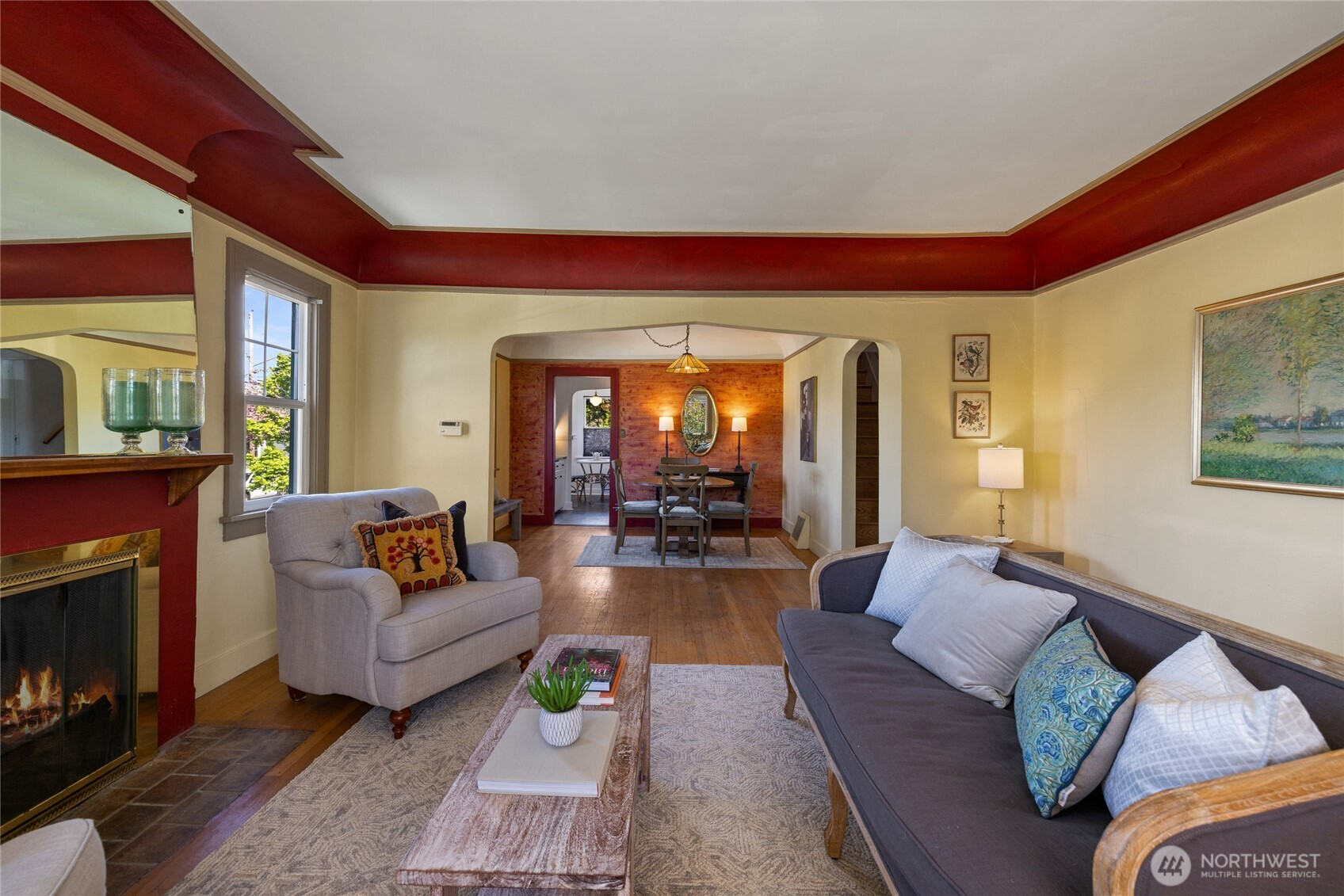 923 N Junett Street , Tacoma, WA 98406