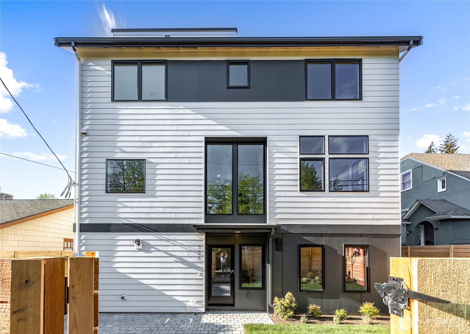 326 NW 80th Street , Seattle, WA 98117