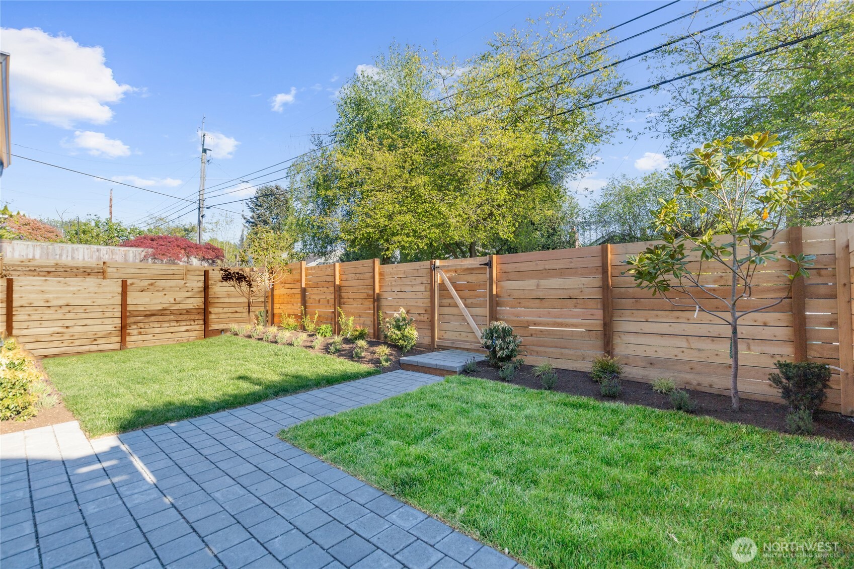 326 NW 80th Street , Seattle, WA 98117