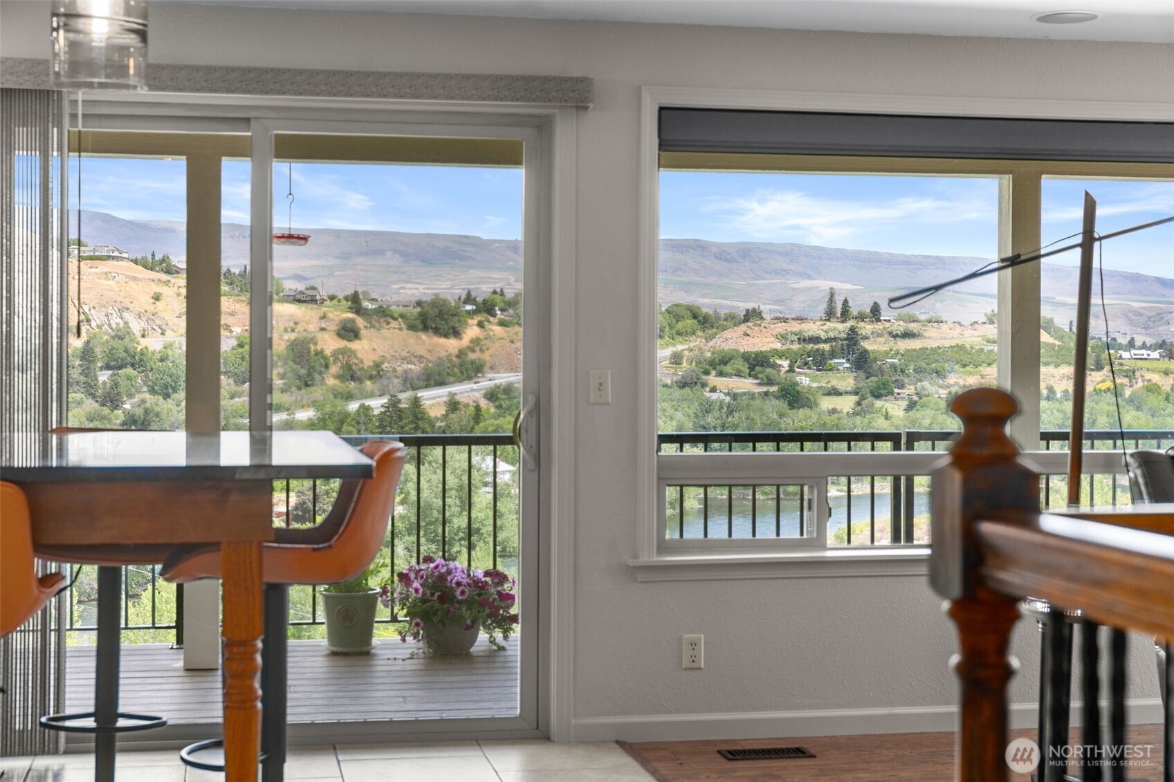 1901 Sleepy Hollow Road , Wenatchee, WA 98801