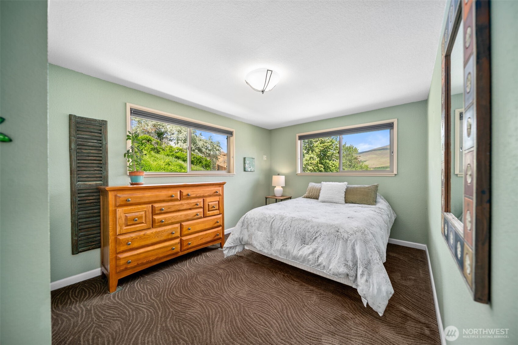 1901 Sleepy Hollow Road , Wenatchee, WA 98801