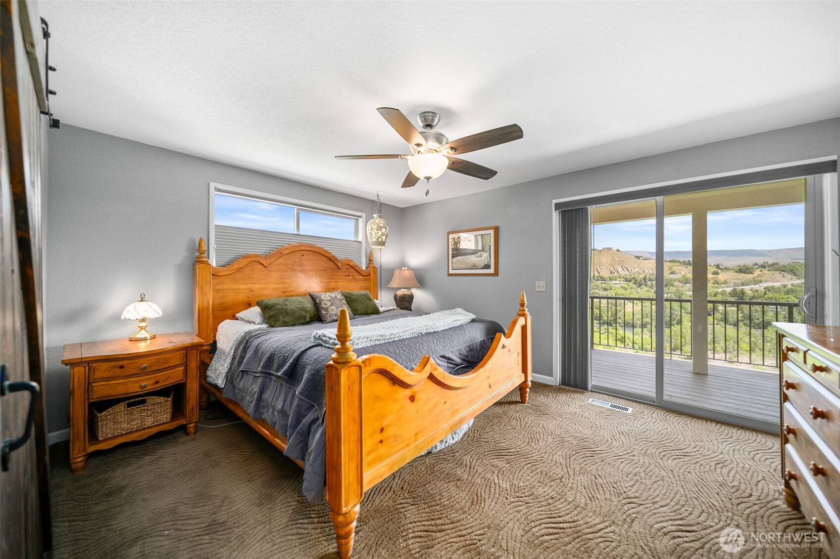 1901 Sleepy Hollow Road , Wenatchee, WA 98801