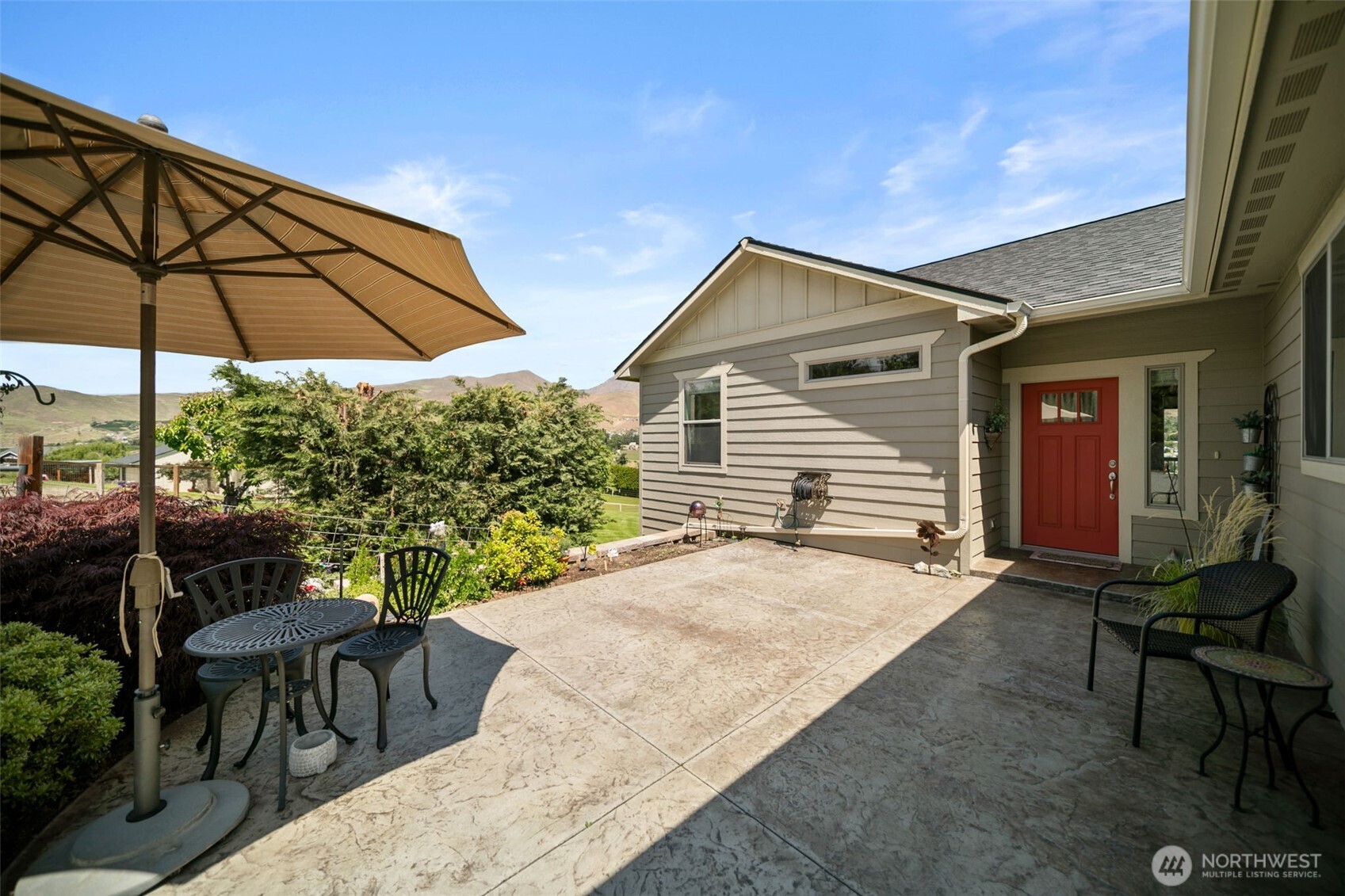 1901 Sleepy Hollow Road , Wenatchee, WA 98801