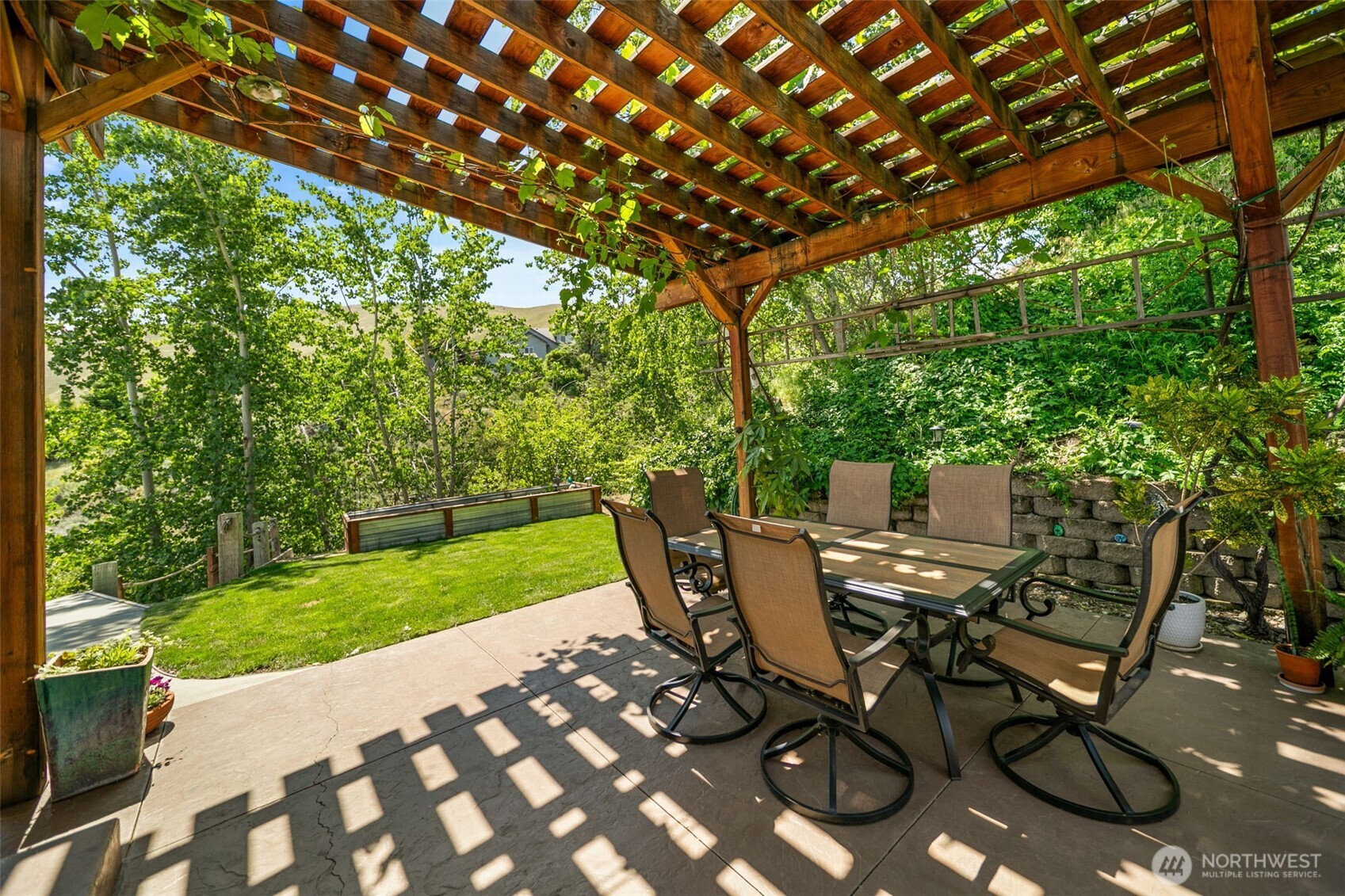 1901 Sleepy Hollow Road , Wenatchee, WA 98801