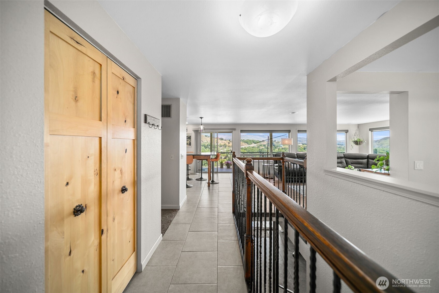 1901 Sleepy Hollow Road , Wenatchee, WA 98801