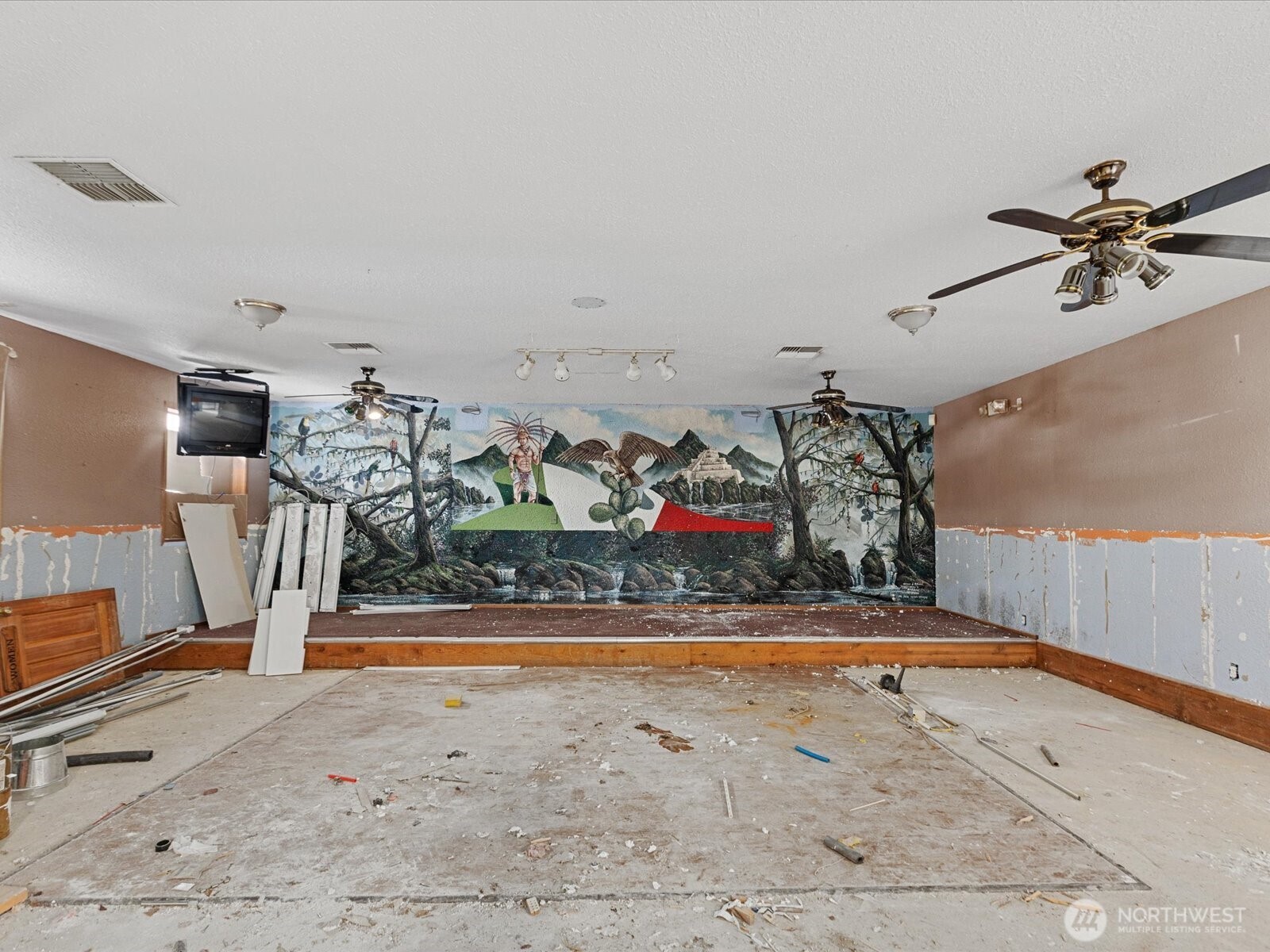 101 S Granite Avenue , Granite Falls, WA 98252