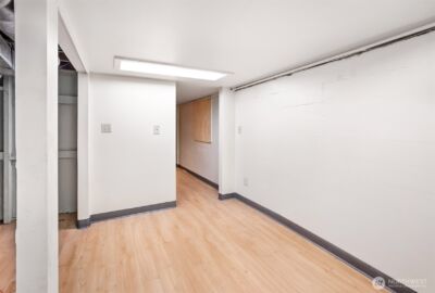 337 Park Avenue N, Renton, WA 98057 - Photo 18