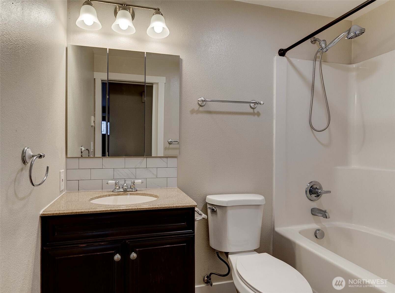 1024 NW Anchor Drive , Oak Harbor, WA 98277
