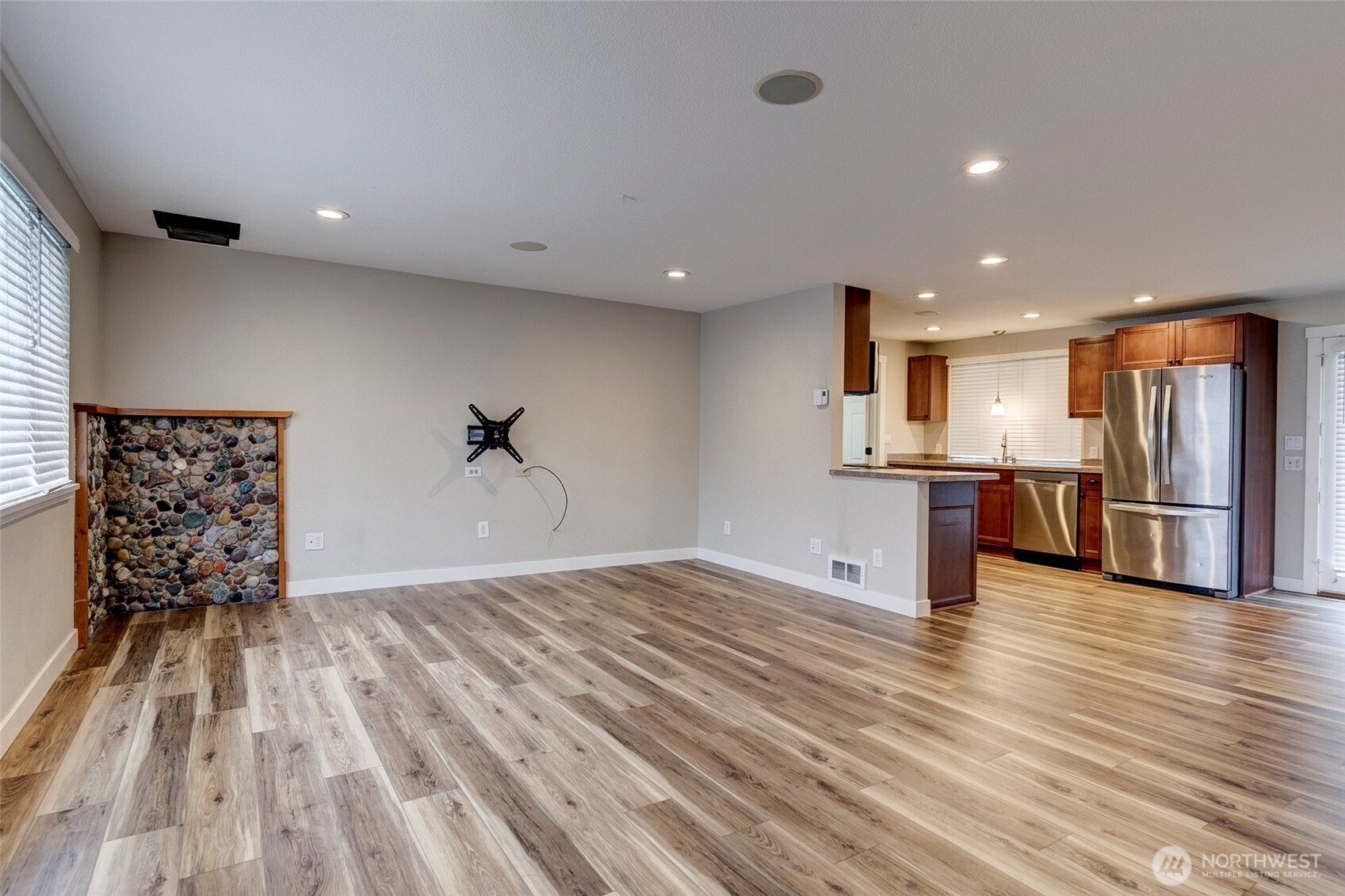 1024 NW Anchor Drive , Oak Harbor, WA 98277