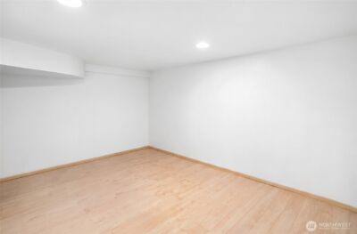 337 Park Avenue N, Renton, WA 98057 - Photo 15