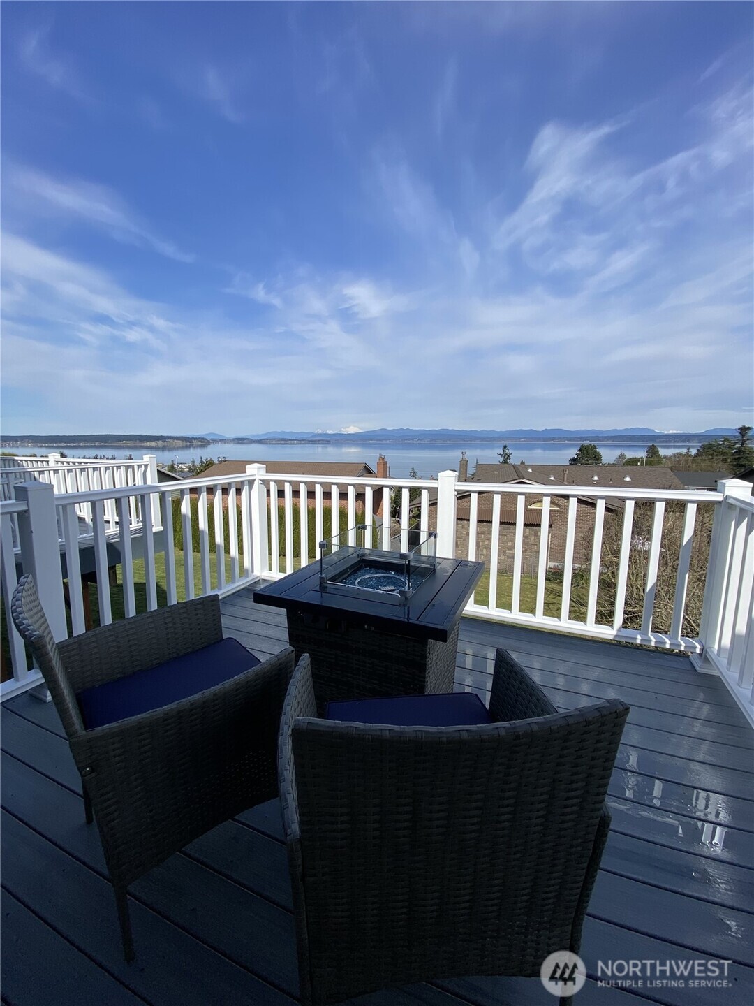 1497 Thompson Drive , Camano Island, WA 98282