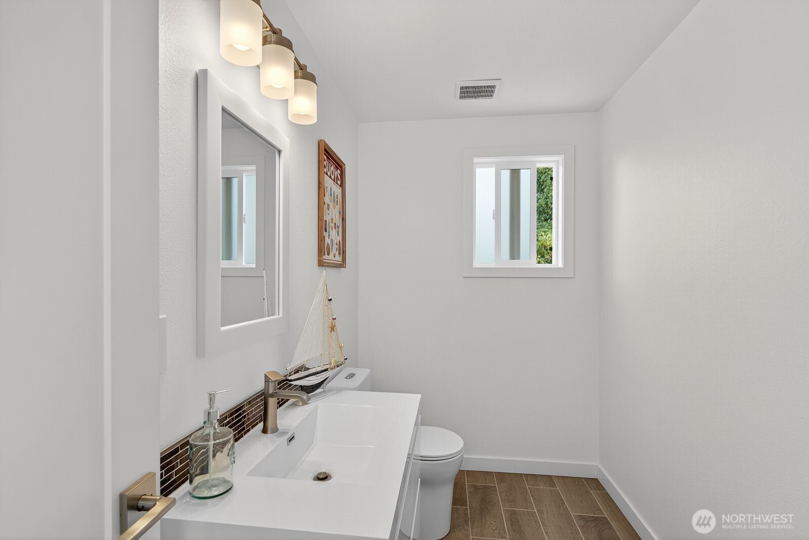 1497 Thompson Drive , Camano Island, WA 98282