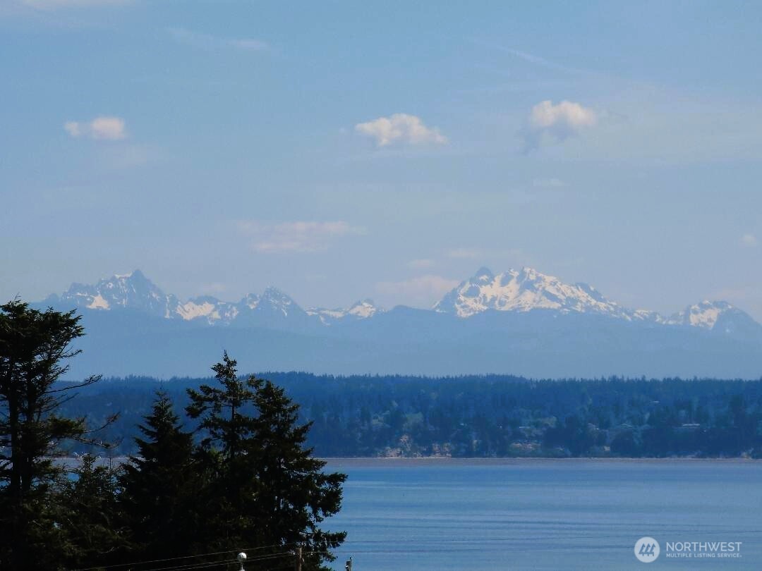 1497 Thompson Drive , Camano Island, WA 98282