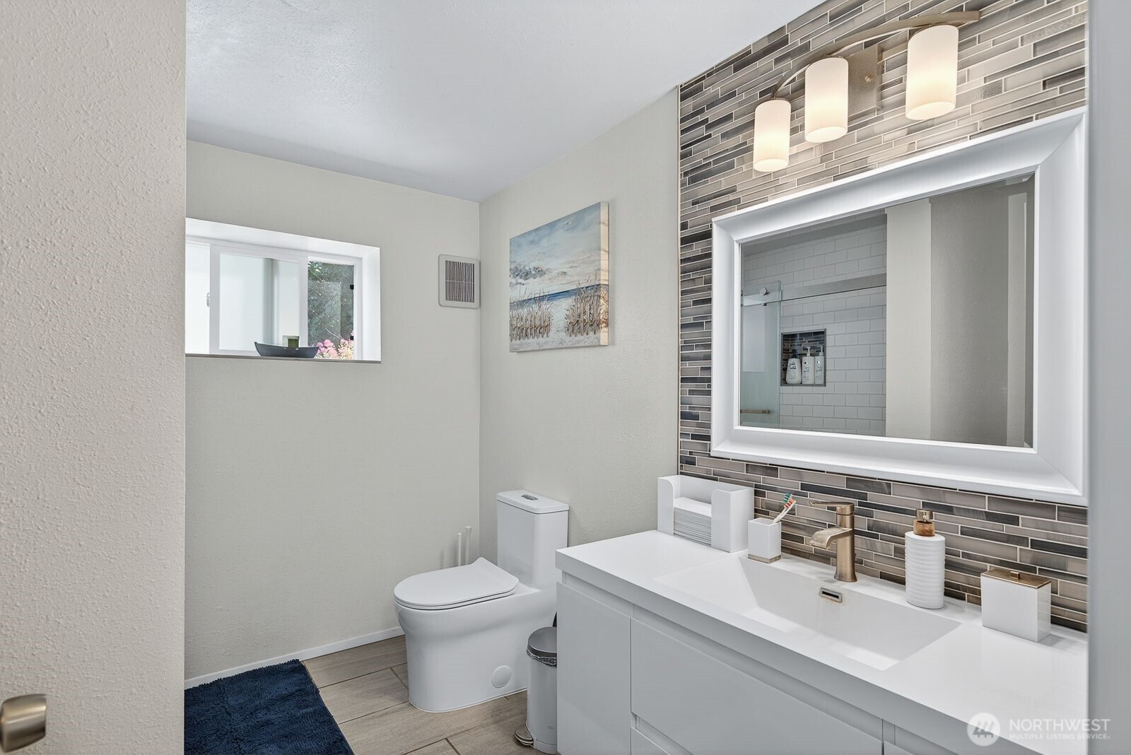 1497 Thompson Drive , Camano Island, WA 98282