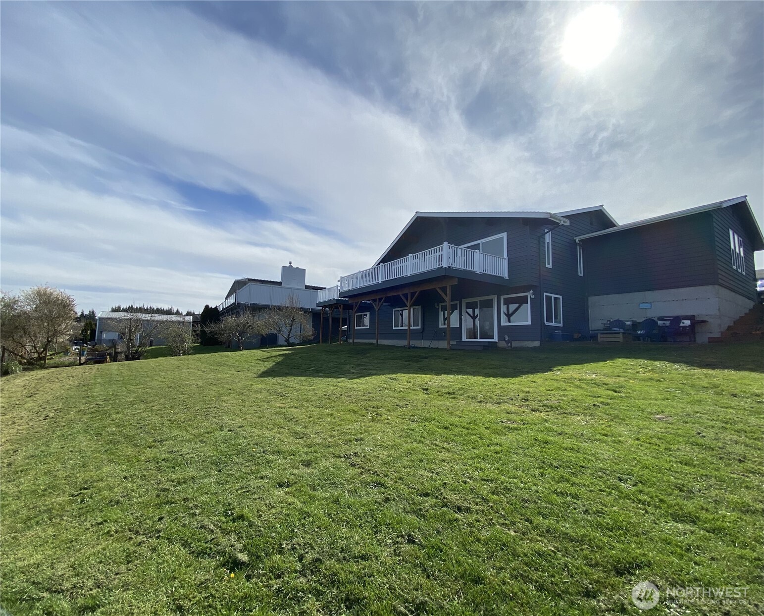 1497 Thompson Drive , Camano Island, WA 98282