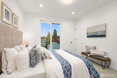 222 D 10th Avenue E, Seattle, WA 98102 - Photo 17