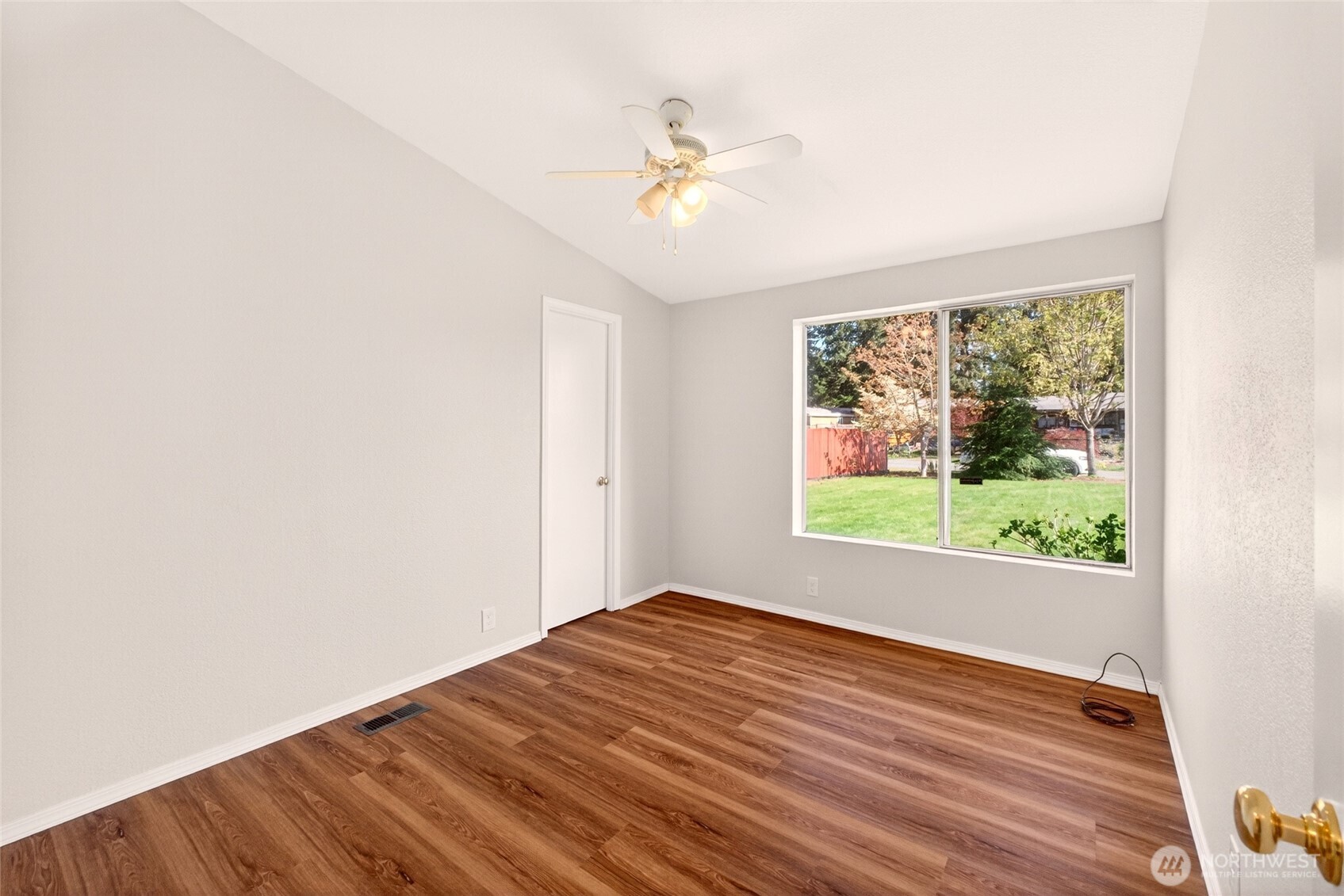 22110 Cedarview Drive E, Bonney Lake, WA 98391