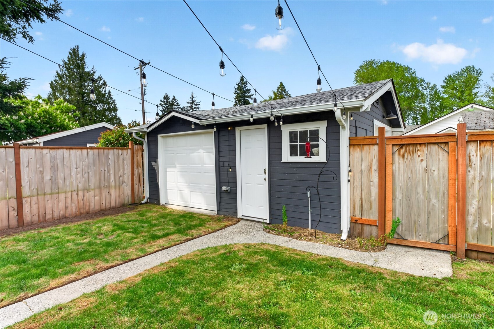 3018 S Proctor Street , Tacoma, WA 98409