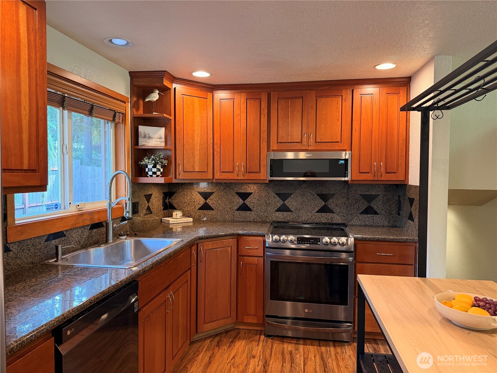 3546 longhorn , Bremerton, WA 98312