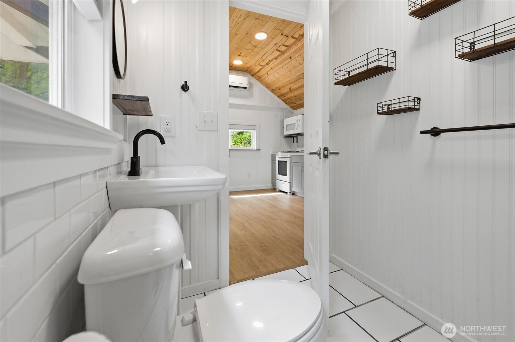 1006 Arnold Avenue E, Port Orchard, WA 98366